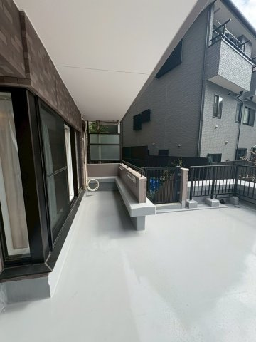 ライオンズガーデンヒルズ白山のバルコニー