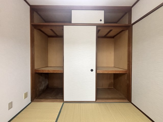 サンビルダー城ノ下の和室
