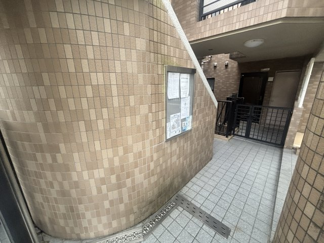 サンビルダー城ノ下のエントランス