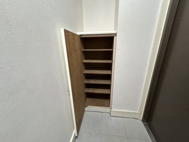 川元ビルの収納