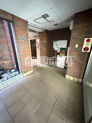 稲屋ハイムのエントランス