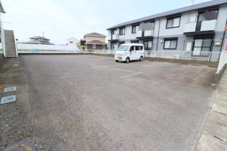【駐車場】 | ライトハウス | 駐車場