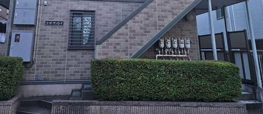 コーポ・サンロードのエントランス