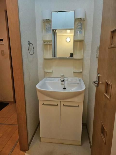 コーポ・サンロードの独立洗面台