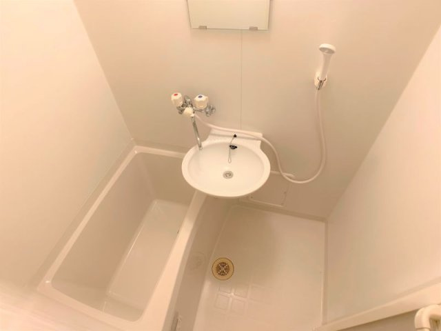 レオパレス岩井川の浴室|設備・仕様は号室により異なる為、現況を優先致します。