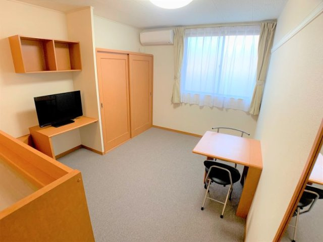 レオパレス岩井川の居間・リビング|設備・仕様は号室により異なる為、現況を優先致します。