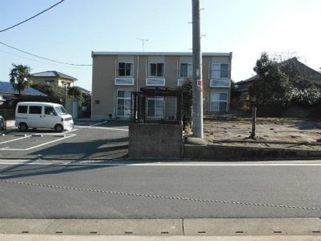 レオパレス山川東の外観|外観は落ち着いています