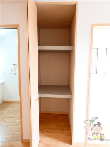 並木町戸建の収納