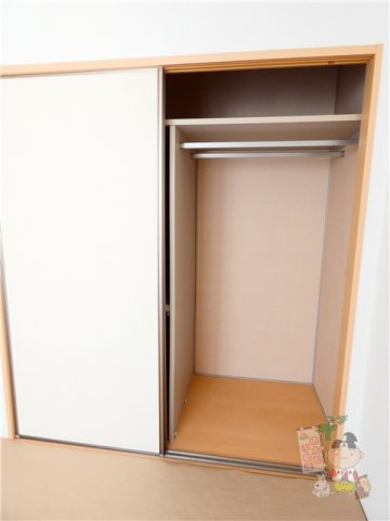 並木町戸建の収納
