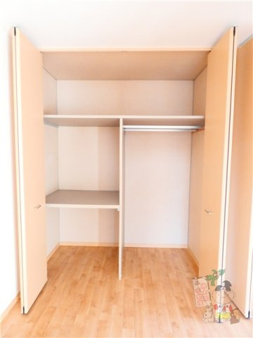 並木町戸建の収納