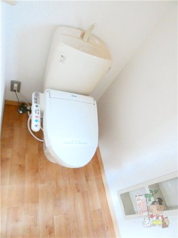 並木町戸建のトイレ