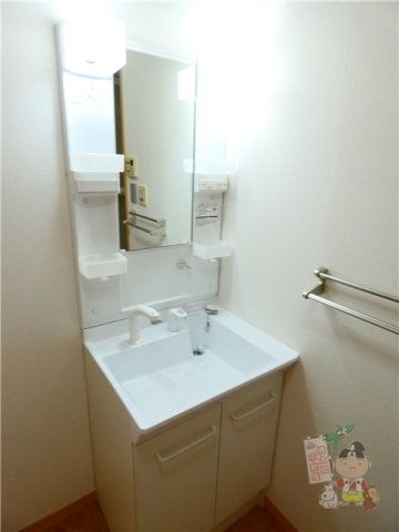 並木町戸建の洗面所