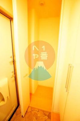 【その他】 | メゾンドコンフォール | 玄関前収納　※参考写真です