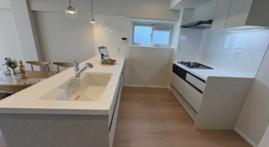 わらび住宅のキッチン|きれいなキッチンです