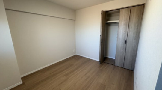 わらび住宅の洋室|個人の部屋や寝室として使える洋室です