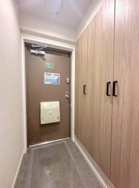 新松戸ハイツの玄関|施工例です