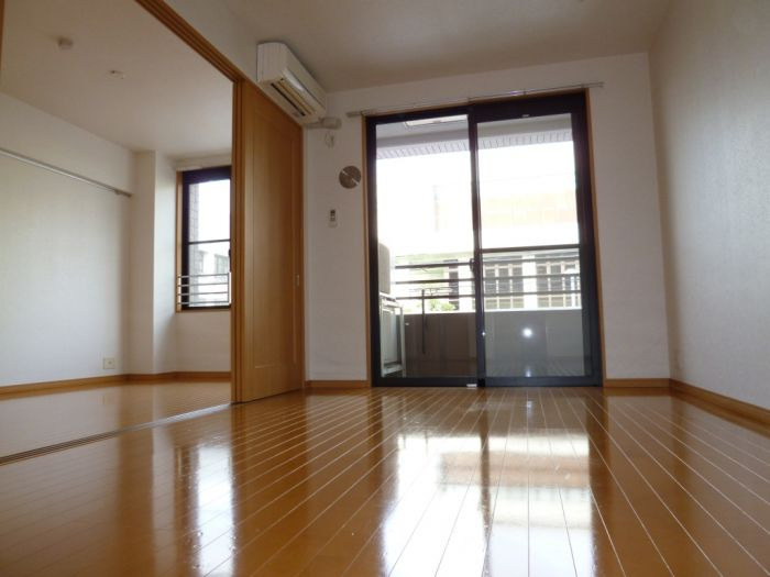 赤坂シャトー松風の居間・リビング