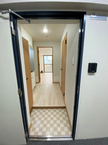 JFLATの玄関