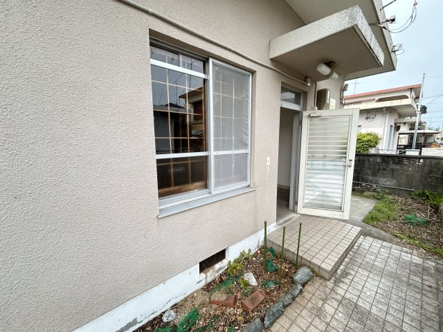 阿南市羽ノ浦町春日野中古戸建の玄関
