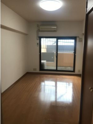 ピュアドームパルトーネ博多の居間・リビング