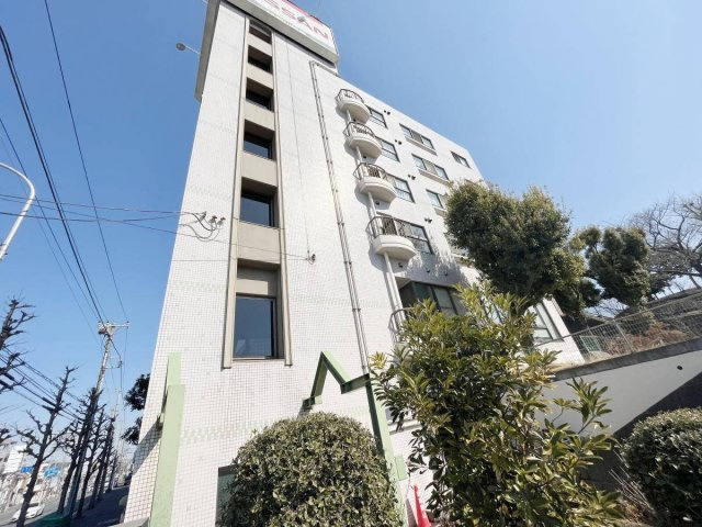 ラ・レーヌ日野の外観
