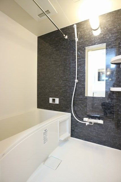 ルーチェ平尾の浴室