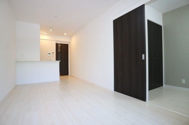 ルーチェ平尾の居間・リビング