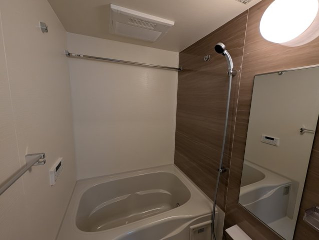 コート向田EASTの浴室