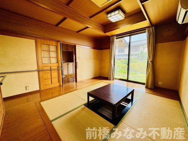 【中古】前橋市川曲町　３LDK＋S※複層ガラス◎の居間・リビング|使いやすい居間です