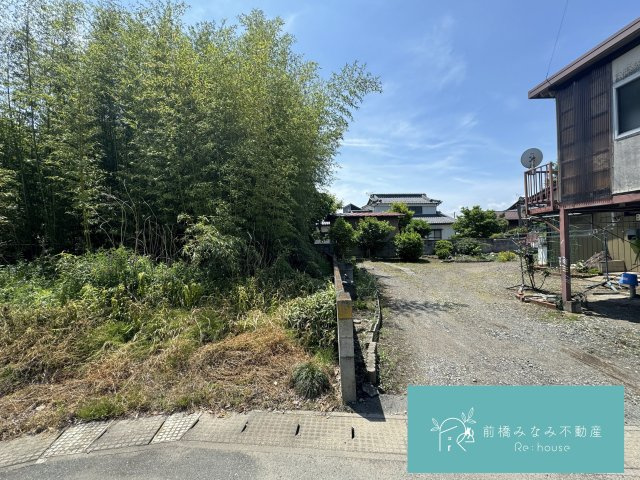 【土地】前橋市亀里町の前面道路含む現地写真