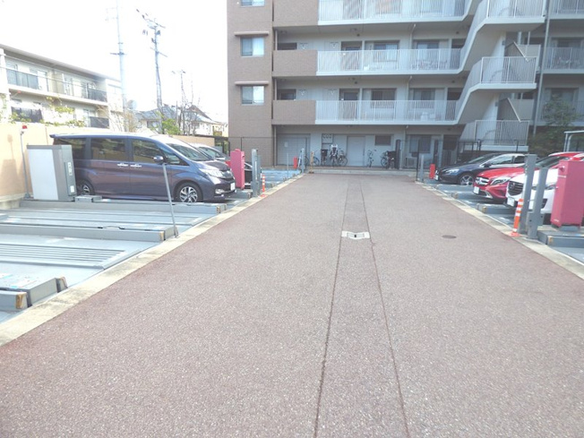 当店は家主強制でない場合、消毒・抗菌代や安心サポート代など不要費用は一切不要。オンライン案内可。