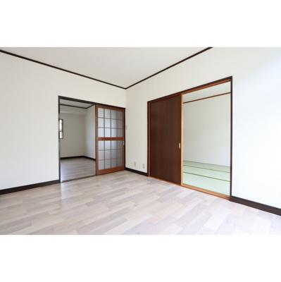 【居間・リビング】 | 洋室