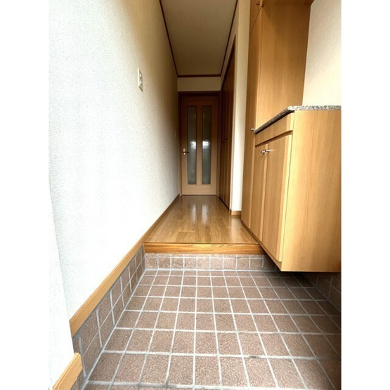 【玄関】 | Ｓｗｅｅｔ　Ｈｏｍｅ | ※同タイプ別室の写真となります。
