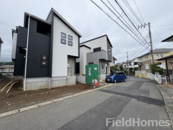 厚木市愛名新築戸建て　2号棟の前面道路含む現地写真|前面道路含む現地写真です。