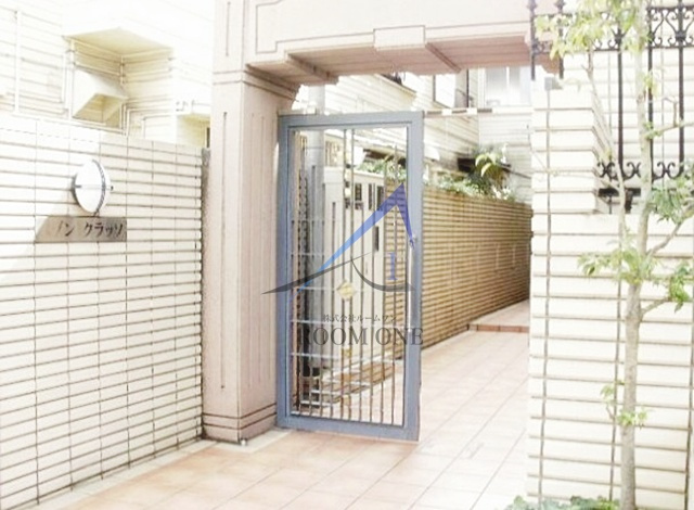 メゾンクラッソのエントランス|エントランスです。