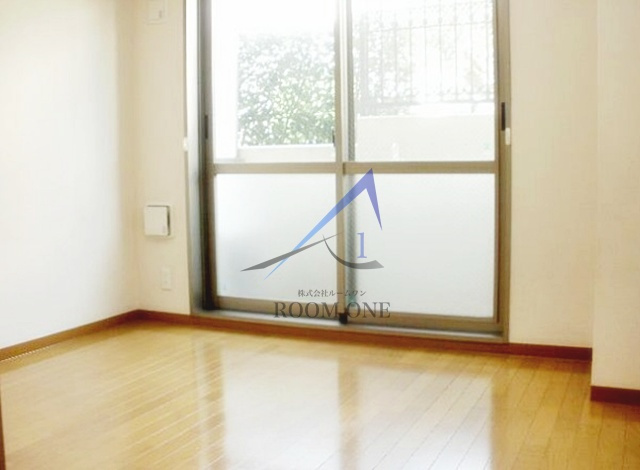 メゾンクラッソの居間・リビング|洋室のお部屋です。