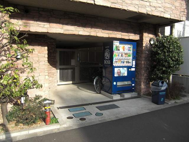 メインステージ本駒込駅前の玄関|玄関