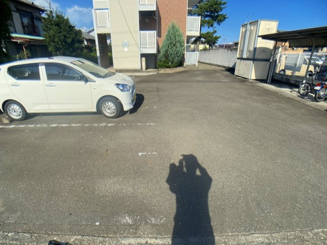 レオパレスオネスティのその他