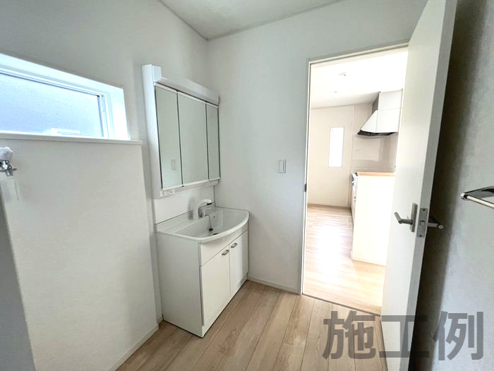 厚木市下川入新築戸建て　第18-2号棟の独立洗面台|洗面施工例