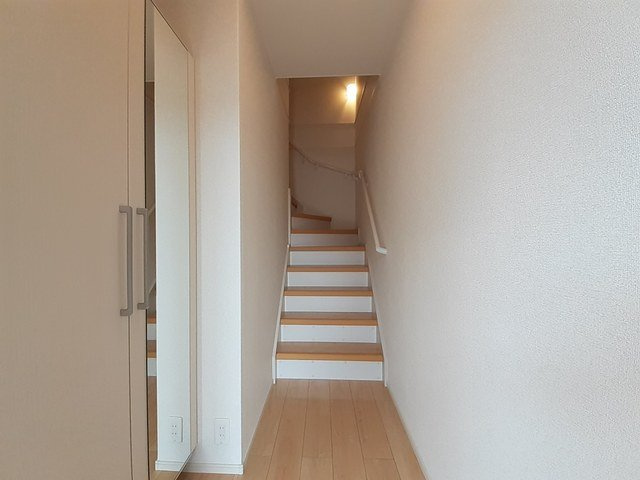 アンサンブルⅢの玄関|収納もある玄関です