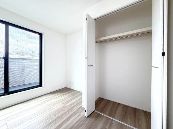川崎市幸区塚越２丁目の新築一戸建の収納|クローゼットもあるので収納にも困りません！
荷物が多い方にも安心です。