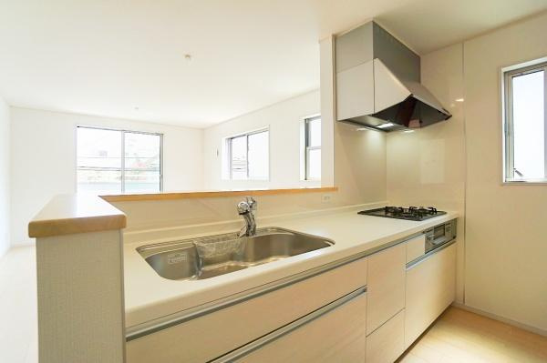 横浜市旭区今宿西町の新築一戸建の外観：施工例|同じ施工会社が建築した施工例です。