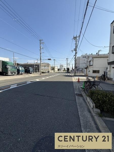 鶴町3丁目土地の前面道路含む現地写真