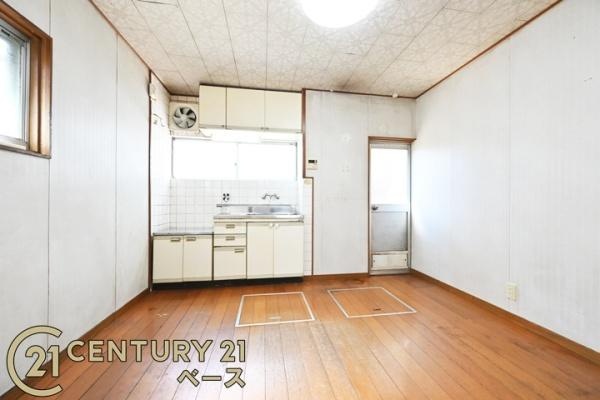 生駒郡平群町西宮２丁目の中古一戸建の居間・リビング