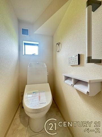 リーブルガーデン中筋出作 １号棟 ／新築一戸建の内観：施工例|■三面鏡タイプのミラーキャビネット！収納スペースも豊富です！■