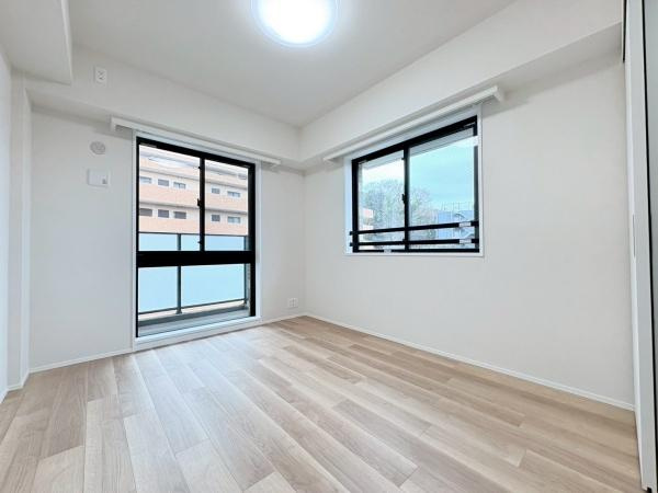 クレストフォルム横浜片倉町の洋室