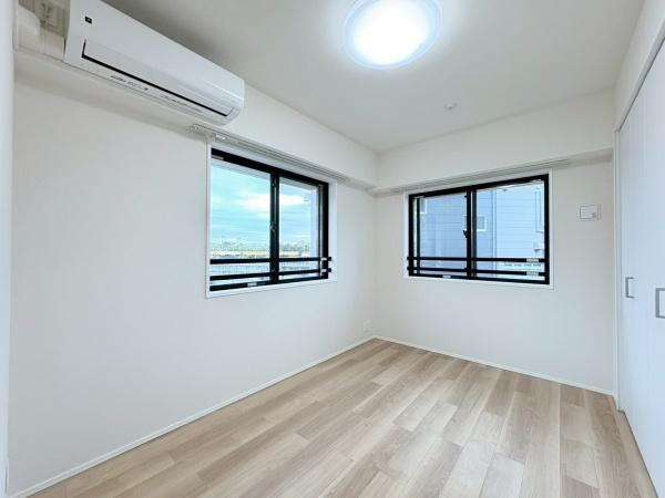 クレストフォルム横浜片倉町の洋室
