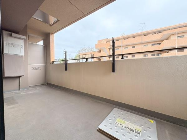 クレストフォルム横浜片倉町のバルコニー