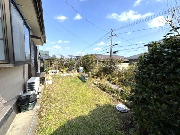 宮崎市桜ケ丘町・中古戸建の庭