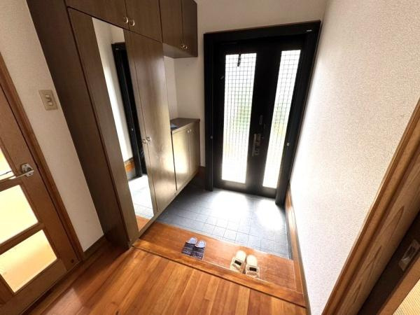 宮崎市桜ケ丘町・中古戸建の玄関